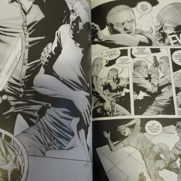 Walking Dead TPB Volume 3 Black White Purple Death Zombie Fighting Comic Book - Picture 12 of 12